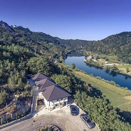 6 New River View Apartments Біхач Екстер'єр фото