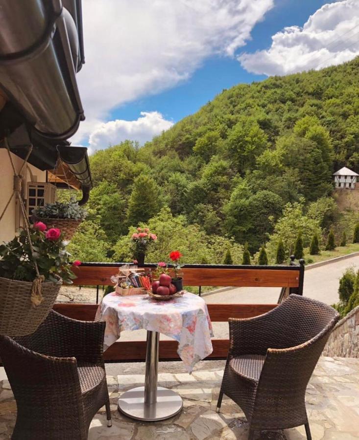 6 New River View Apartments Біхач Екстер'єр фото