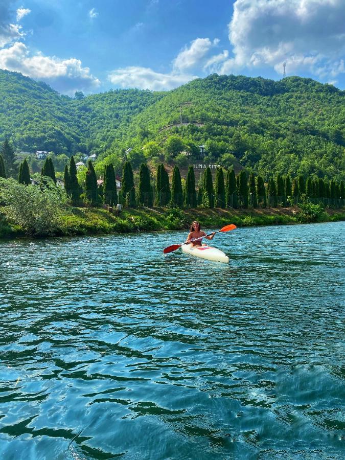 6 New River View Apartments Біхач Екстер'єр фото