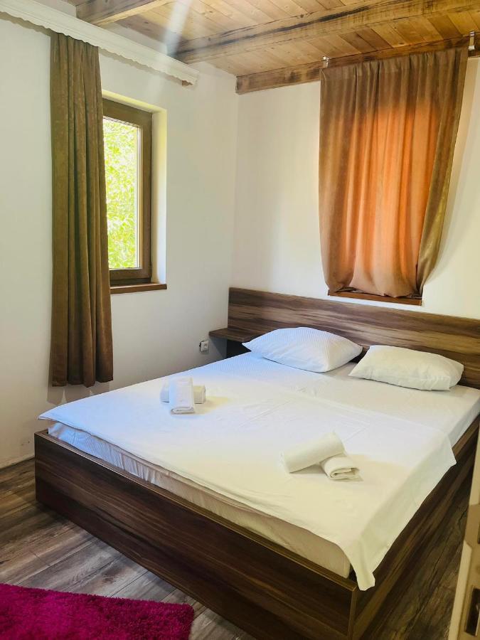 6 New River View Apartments Біхач Екстер'єр фото