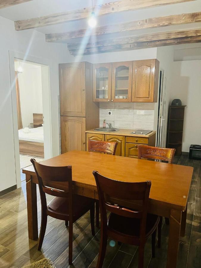 6 New River View Apartments Біхач Екстер'єр фото
