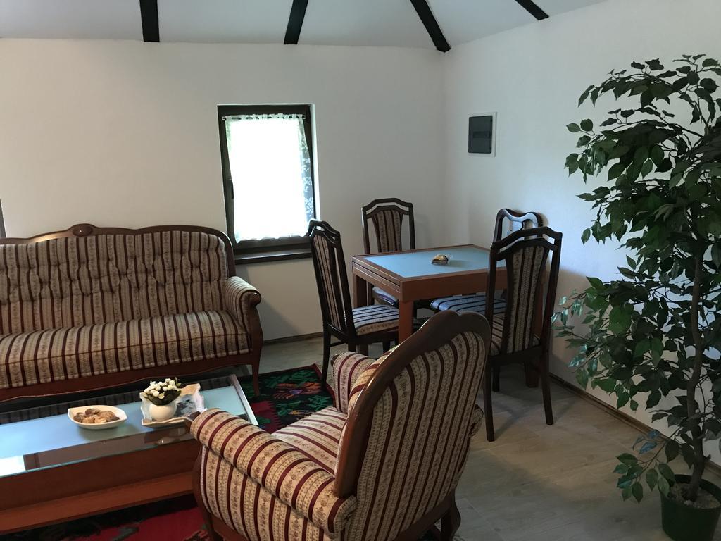 6 New River View Apartments Біхач Екстер'єр фото