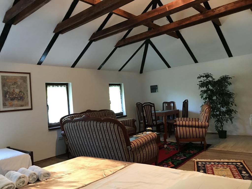 6 New River View Apartments Біхач Екстер'єр фото