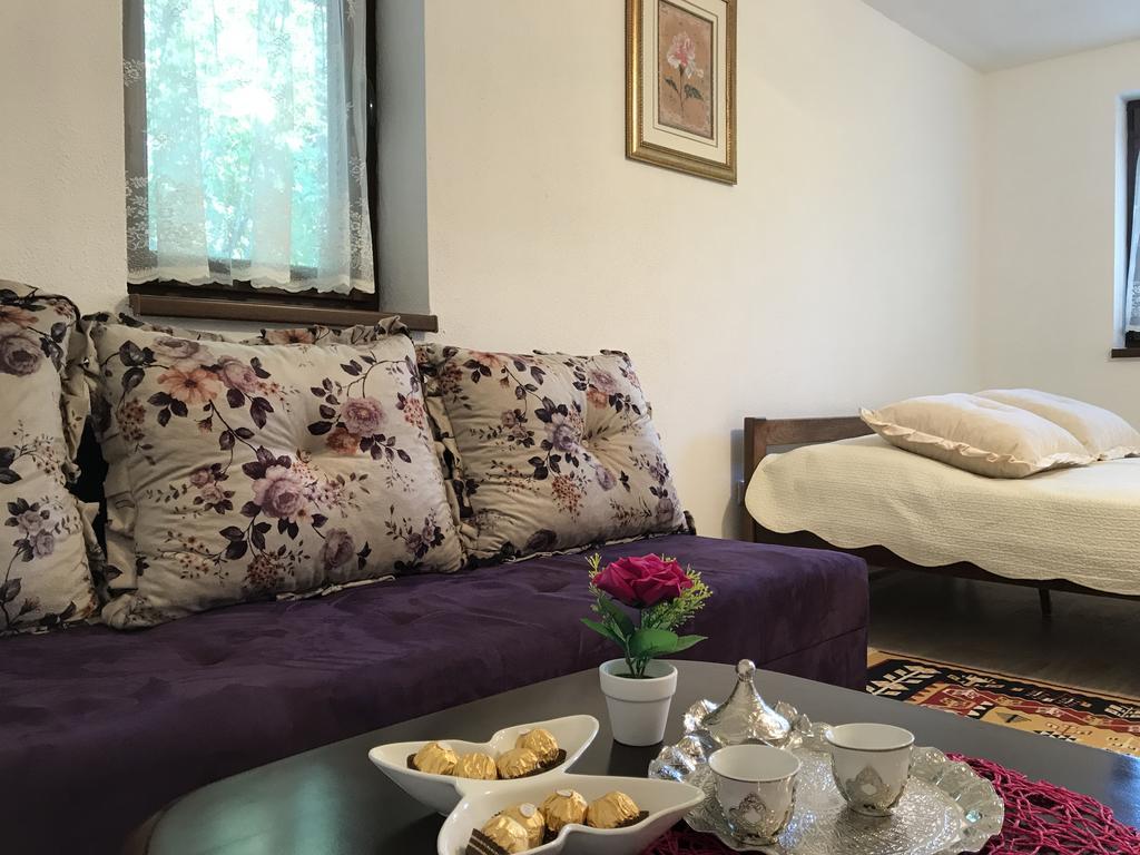 6 New River View Apartments Біхач Екстер'єр фото