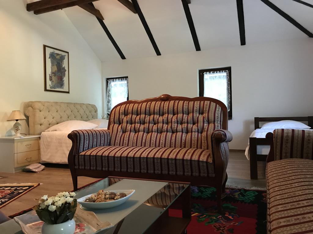 6 New River View Apartments Біхач Екстер'єр фото