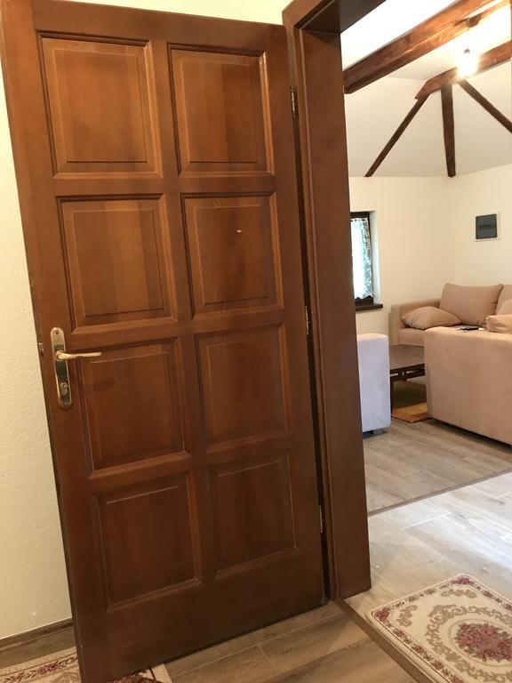6 New River View Apartments Біхач Екстер'єр фото