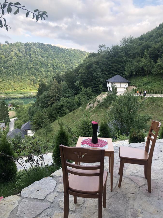 6 New River View Apartments Біхач Екстер'єр фото
