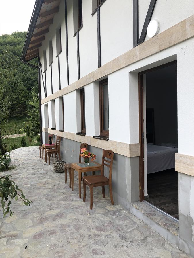 6 New River View Apartments Біхач Екстер'єр фото